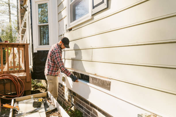 Top rated local Storm Damage Siding Repair specialists in Central Islip, NY